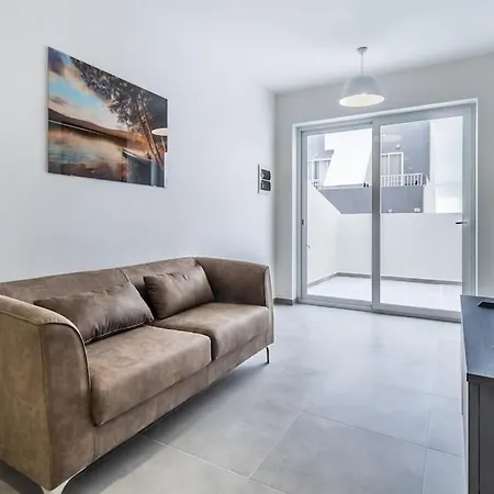 Penthouse In St. Paul'S Bay Apartment Exterior photo