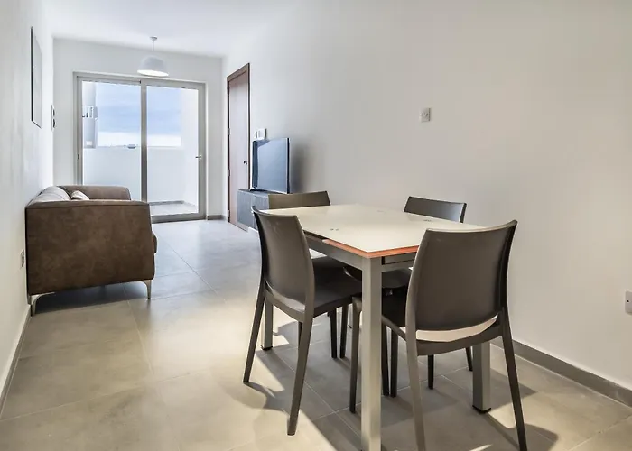 Penthouse In St. Paul\'S Bay
